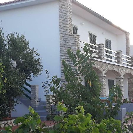Apartments Pag Holiday باغ المظهر الخارجي الصورة