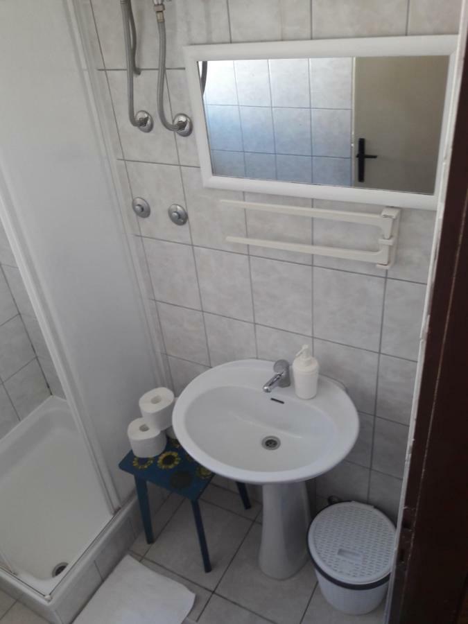Apartments Pag Holiday باغ المظهر الخارجي الصورة